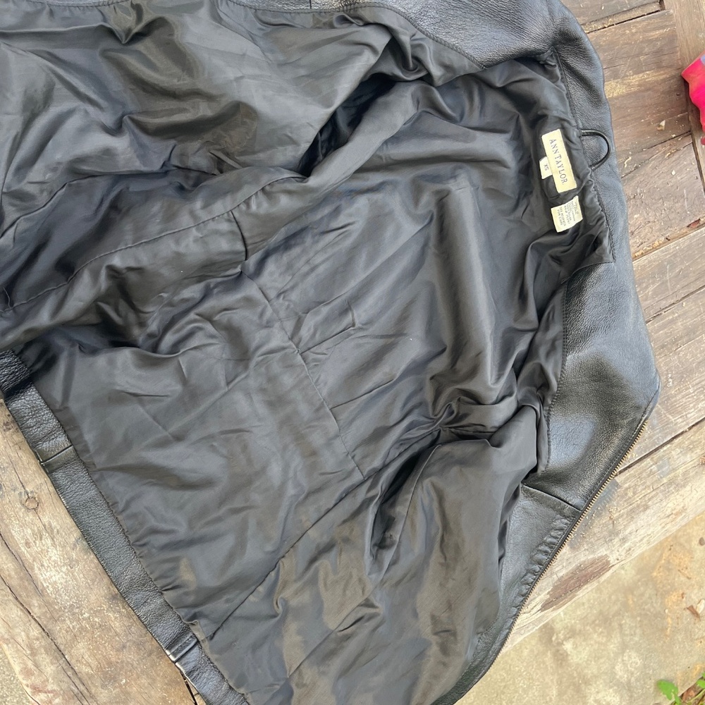 90s leather jacket black fitted crop cropped buckleback xs ann taylor biker moto - Picture 12 of 12